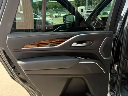 Cadillac Escalade 2023 года за 47 000 000 тг. в Алматы – фото 5