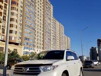 Toyota Highlander 2012 года за 14 300 000 тг. в Актау