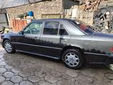 Mercedes-Benz E 220 1993 годаүшін999 999 тг. в Караганда – фото 2