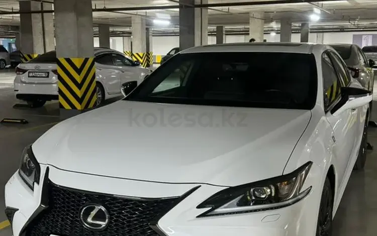 Lexus ES 250 2022 года за 26 500 000 тг. в Астана