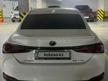 Lexus ES 250 2022 года за 28 000 000 тг. в Астана – фото 10