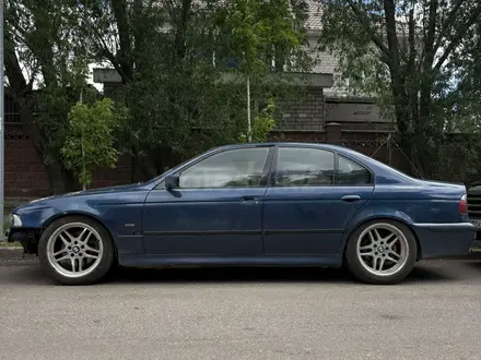 BMW 530 2001 года за 4 000 000 тг. в Астана – фото 2