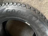 Комплект 235/65 r17. Goodyear Ultragrip за 130 000 тг. в Караганда – фото 2