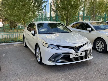 Toyota Camry 2020 года за 14 200 000 тг. в Астана – фото 5