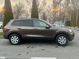 Volkswagen Touareg 2014 года за 13 000 000 тг. в Алматы – фото 2