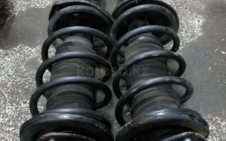 Амортизаторы передние на Suzuki Grand Vitara 2.0 за 90 000 тг. в Алматы