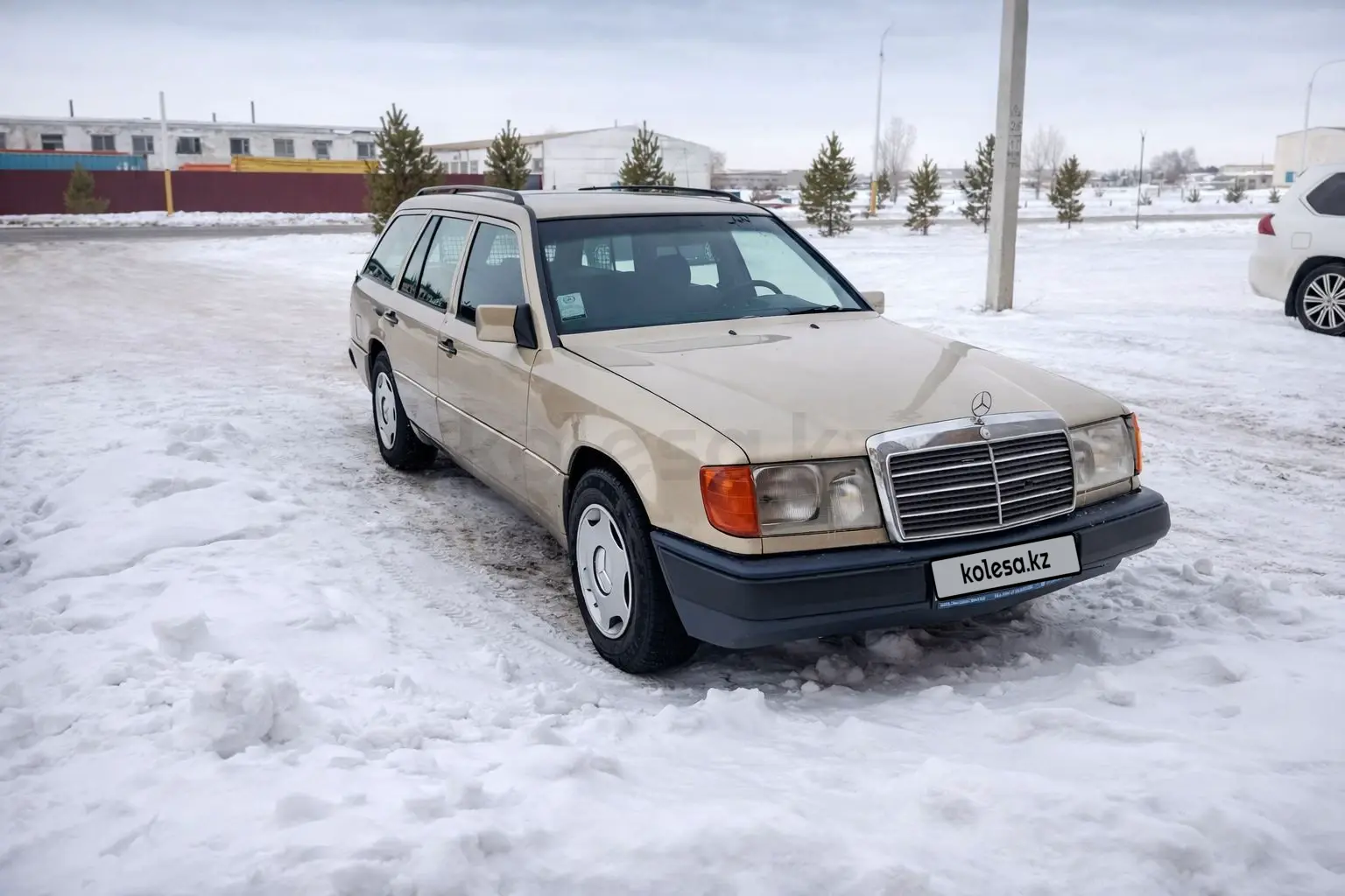 Mercedes-Benz E-Class, 1986