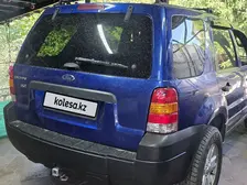 Ford Escape, 2004