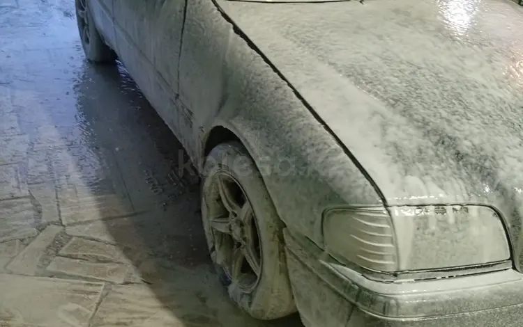 Mercedes-Benz C 200 1996 года за 1 800 000 тг. в Жанаозен