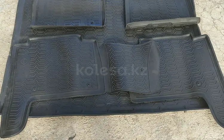 Полики за 35 000 тг. в Актобе
