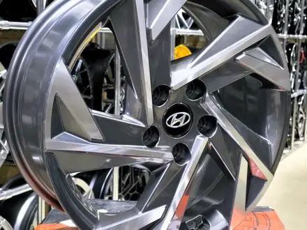 HYUNDAI на 17 новые диски за 200 000 тг. в Астана