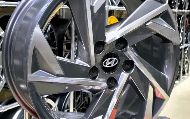 HYUNDAI на 17 новые дискиүшін200 000 тг. в Астана