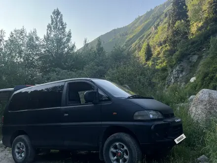 Mitsubishi Delica 1995 года за 3 900 000 тг. в Алматы – фото 2