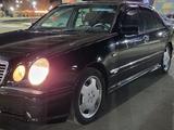 Mercedes-Benz E 200 1998 года за 3 500 000 тг. в Семей