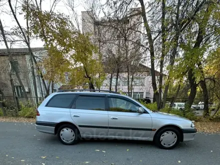 Toyota Avensis 1999 года за 3 650 000 тг. в Талдыкорган – фото 4