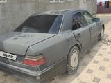 Mercedes-Benz E 260 1990 года за 500 000 тг. в Алматы – фото 2