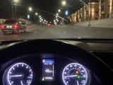 Toyota Camry 2018 годаүшін12 000 000 тг. в Семей – фото 3