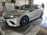 Toyota Camry 2018 годаүшін12 000 000 тг. в Семей – фото 2
