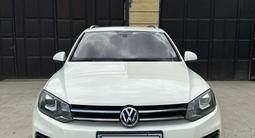 Volkswagen Touareg 2011 годаүшін11 500 000 тг. в Тараз