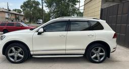 Volkswagen Touareg 2011 года за 11 500 000 тг. в Тараз – фото 5