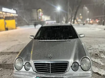 Mercedes-Benz E 320 2000 года за 6 000 000 тг. в Алматы – фото 9