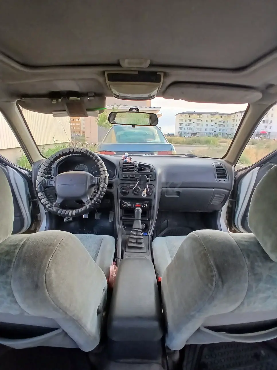 Mitsubishi Galant, 1993