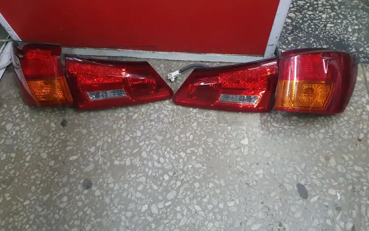 Задние фонари и lexus.is250 за 40 000 тг. в Алматы