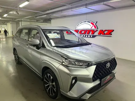 Toyota Veloz 2023 года за 12 950 000 тг. в Астана