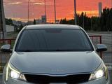 Kia Rio 2021 года за 7 500 000 тг. в Астана