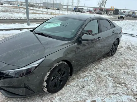 Hyundai Elantra 2021 года за 8 800 000 тг. в Астана