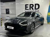 Hyundai Sonata 2021 года за 10 790 000 тг. в Астана – фото 2
