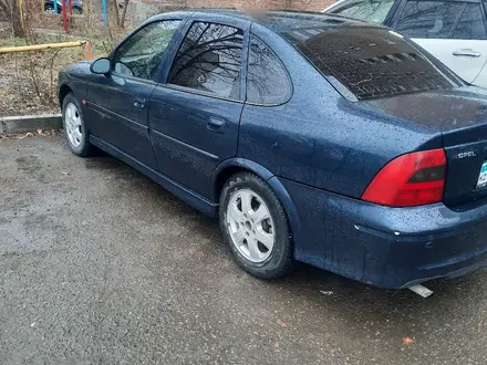 Opel Vectra 2001 года за 2 500 000 тг. в Усть-Каменогорск – фото 4