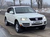 Volkswagen Touareg 2004 годаfor5 800 000 тг. в Алматы