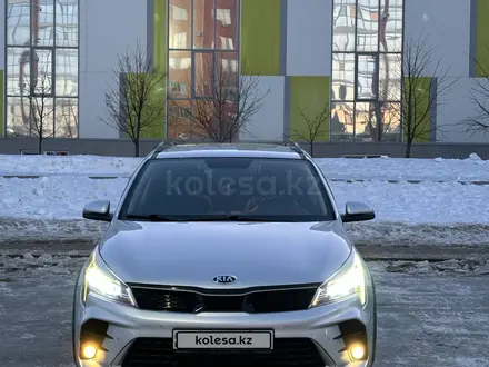 Kia Rio X-Line 2021 года за 8 000 000 тг. в Актобе