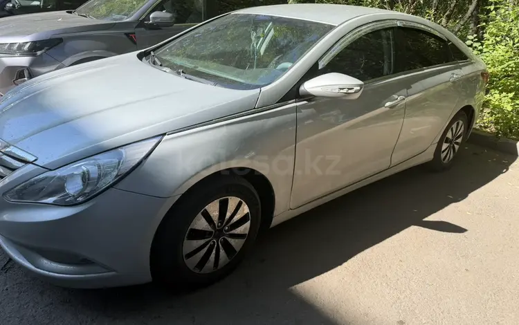 Hyundai Sonata 2011 года за 4 200 000 тг. в Астана