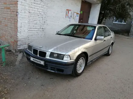 BMW 320 1992 года за 800 000 тг. в Усть-Каменогорск
