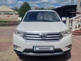 Toyota Highlander 2013 года за 12 700 000 тг. в Семей – фото 2