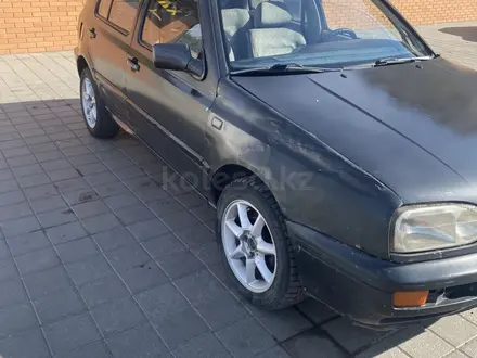 Volkswagen Golf 1993 года за 720 000 тг. в Караганда – фото 3
