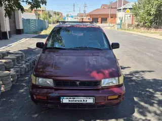 Mitsubishi Space Wagon, 1993