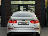 Kia K5 2015 года за 6 500 000 тг. в Караганда – фото 4