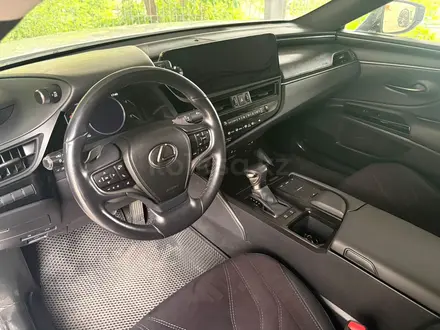 Lexus ES 250 2022 года за 16 900 000 тг. в Алматы – фото 8