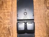 Кнопки стеклоподъемников Блок управления стеклоподъемниками пульт за 15 700 тг. в Астана