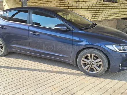 Hyundai Elantra 2018 года за 7 600 000 тг. в Алматы – фото 3