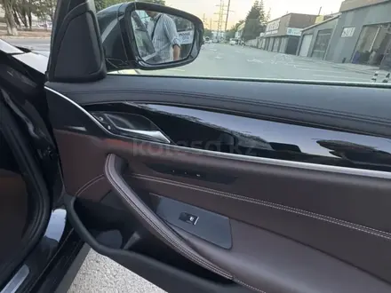 BMW 530 2019 года за 19 000 000 тг. в Алматы – фото 20