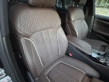 BMW 530 2019 года за 19 000 000 тг. в Алматы – фото 21