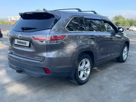 Toyota Highlander 2015 года за 13 437 750 тг. в Алматы – фото 4