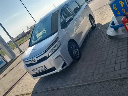 Toyota Voxy 2017 года за 14 500 000 тг. в Павлодар – фото 43