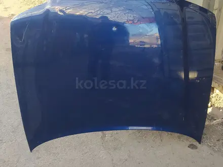 Капот за 30 000 тг. в Караганда