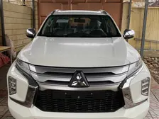 Mitsubishi Montero Sport, 2022