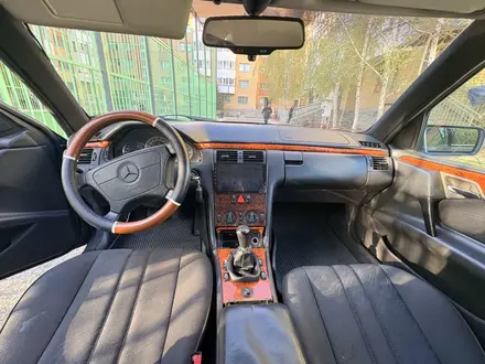 Mercedes-Benz E 280 1996 года за 1 800 000 тг. в Астана – фото 3